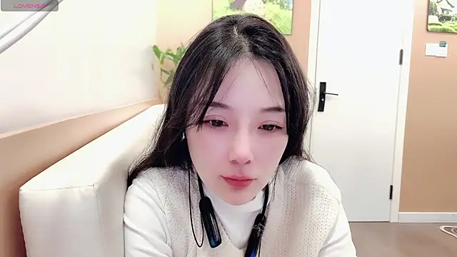 AKiKi711 online show from 02-04-26, 04:24