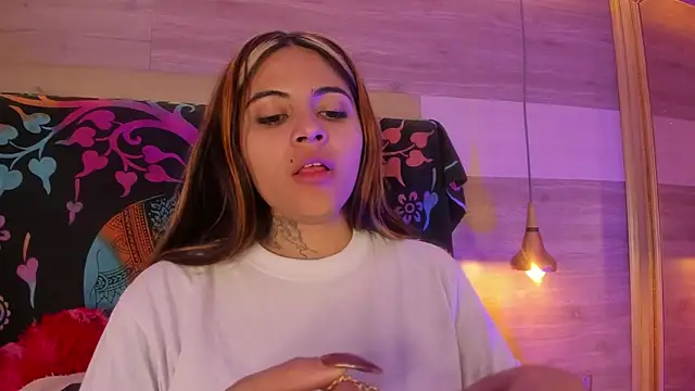 Cori Paige online show from 04-16-26, 04:13