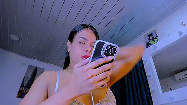 LatinVenuz online show from 02-07-26, 04:49