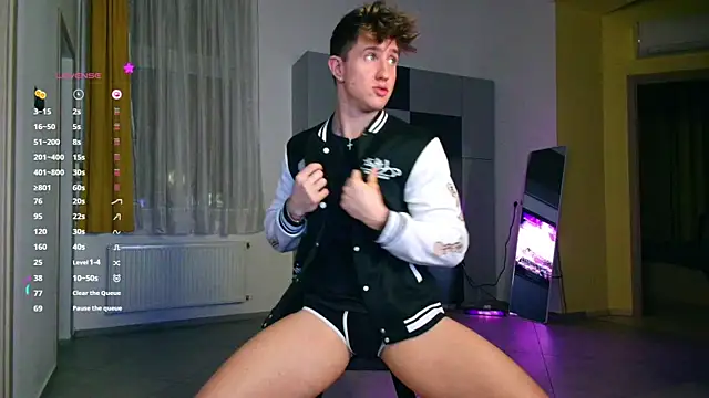 ChristianLevine  online show from 11-10-25, 07:02