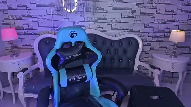 carlie mayer v online show from 12-19-24, 02:35