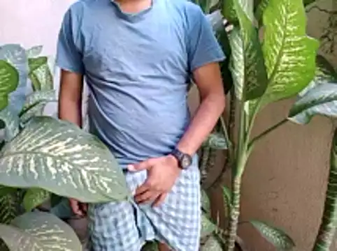 Snapshot of Vickyy_001 chatting on 12-14-25, 09:58 Vickyy 001 online show from 12-14-25, 09:58