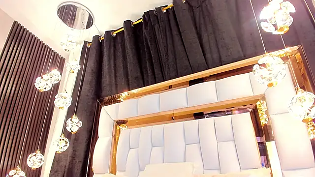 SarayRoyse online show from 03-11-25, 07:14