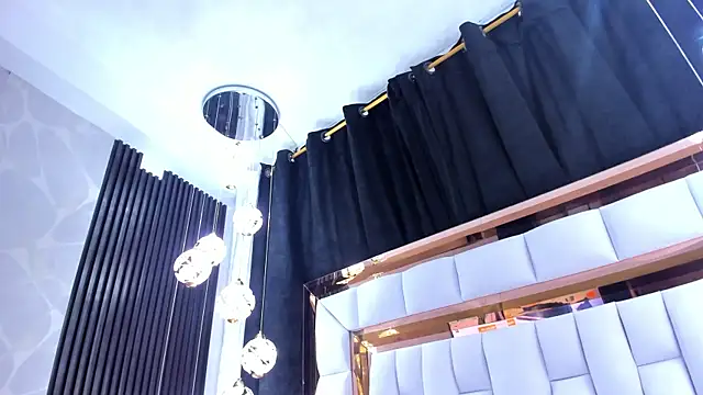 SarayRoyse online show from 07-13-26, 08:00