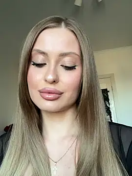 Sweet  Milly online show from 05-13-26, 03:31