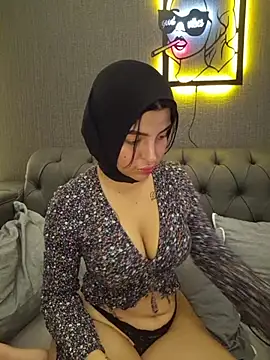 Esmertarcinim online show from 12-19-25, 02:13