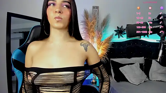 Snapshot of devlin_violett chatting on 03-07-25, 03:19 devlin violett online show from 03-07-25, 03:19