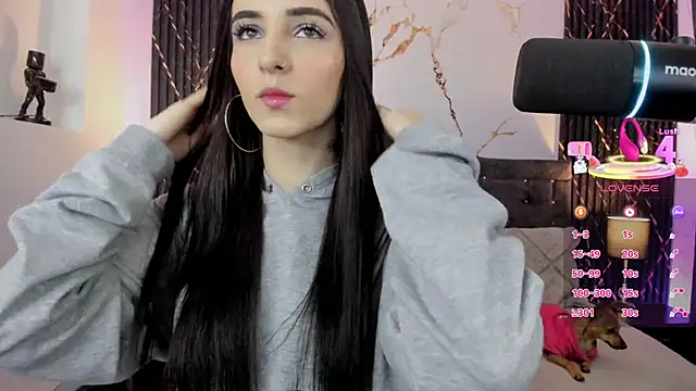 Snapshot of devlin_violett chatting on 11-25-25, 03:28 devlin violett online show from 11-25-25, 03:28