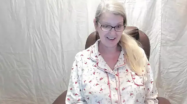 irinamaux online show from 02-19-25, 02:23