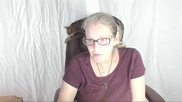 irinamaux online show from 03-02-25, 08:48