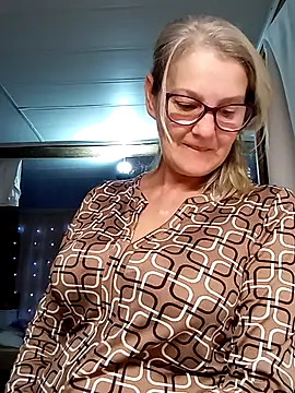 irinamaux online show from 10-09-25, 04:10