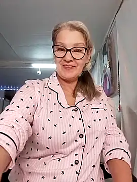 irinamaux online show from 11-18-25, 05:06