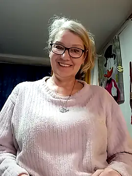 irinamaux online show from 04-10-26, 04:28