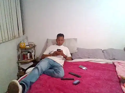 azul33 online show from 09-28-25, 01:44