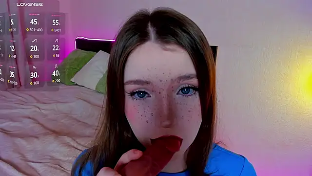 Snapshot of lexxxxxxi chatting on 10-29-25, 06:31 lexxxxxxi online show from 10-29-25, 06:31