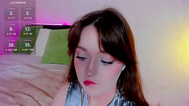 Snapshot of lexxxxxxi chatting on 11-28-25, 06:21 lexxxxxxi online show from 11-28-25, 06:21