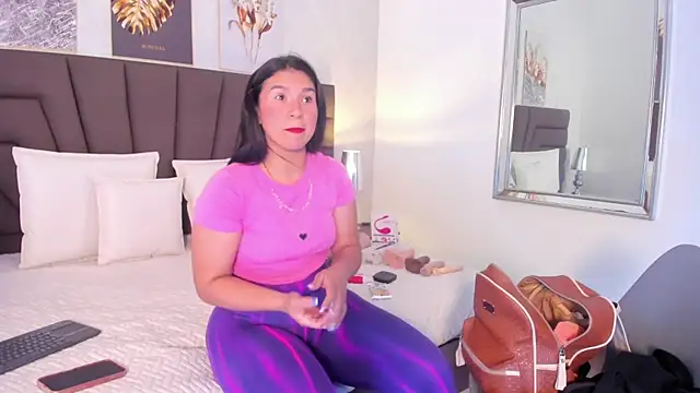 Sofi Perez  online show from 02-08-25, 11:33