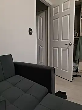 Snapshot of Zander823 chatting on 02-08-26, 04:49 Zander823 online show from 02-08-26, 04:49