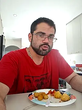 Snapshot of Zander823 chatting on 02-22-26, 06:17 Zander823 online show from 02-22-26, 06:17