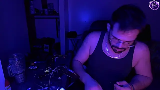 Zander823 online show from 04-06-26, 07:31