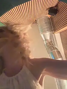 LexyGold online show from 10-23-25, 03:00