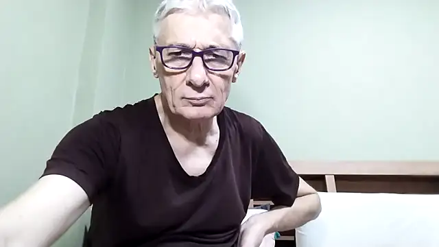 BIGUNCUTHARDCOCK online show from 10-04-25, 02:48