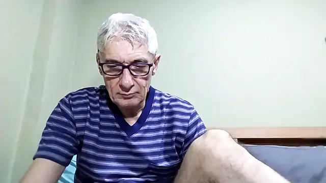 BIGUNCUTHARDCOCK online show from 10-17-25, 11:40