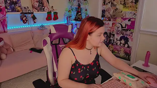 Unholy Lady online show from 12-21-25, 06:09