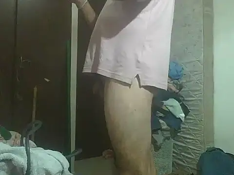 Snapshot of ncuello chatting on 11-13-25, 06:45 ncuello online show from 11-13-25, 06:45