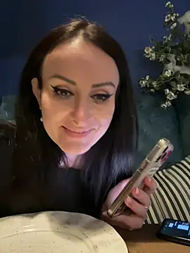 Snapshot of _AHHA_ chatting on 01-22-25, 11:34 AHHA online show from 01-22-25, 11:34