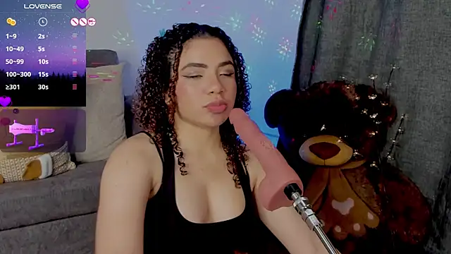 Snapshot of Queen_Deepthroat chatting on 12-10-24, 01:11 Queen Deepthroat online show from 12-10-24, 01:11