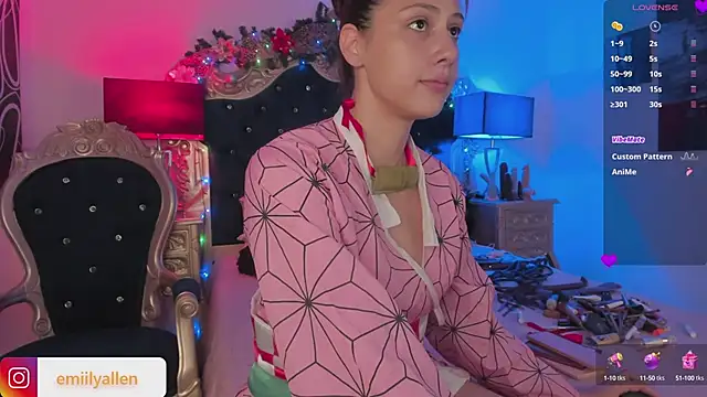 EmilyAllen  online show from 12-19-24, 05:51