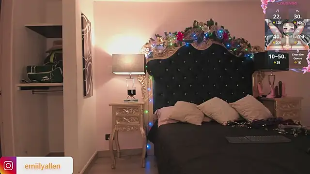 EmilyAllen  online show from 12-20-24, 05:36