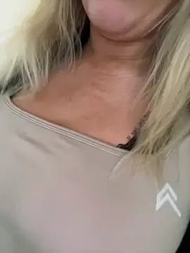 Snapshot of ChristyAdair chatting on 03-16-25, 10:33 ChristyAdair online show from 03-16-25, 10:33