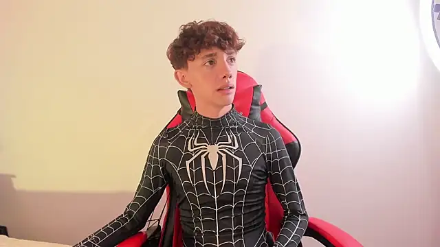 Snapshot of Tomy_Rox chatting on 02-10-25, 05:03 Tomy Rox online show from 02-10-25, 05:03