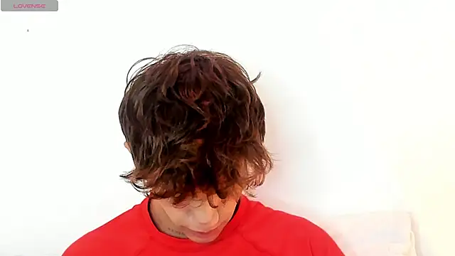 Snapshot of Tomy_Rox chatting on 10-25-25, 08:25 Tomy Rox online show from 10-25-25, 08:25