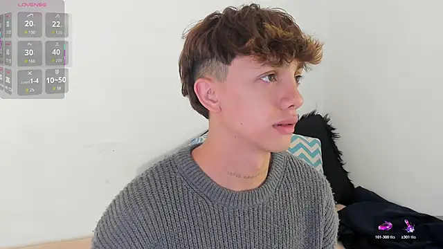 Snapshot of Tomy_Rox chatting on 12-04-25, 08:28 Tomy Rox online show from 12-04-25, 08:28