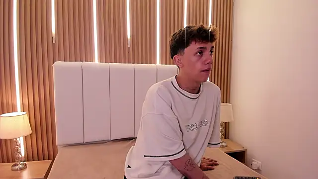 Snapshot of Tomy_Rox chatting on 02-07-26, 07:28 Tomy Rox online show from 02-07-26, 07:28