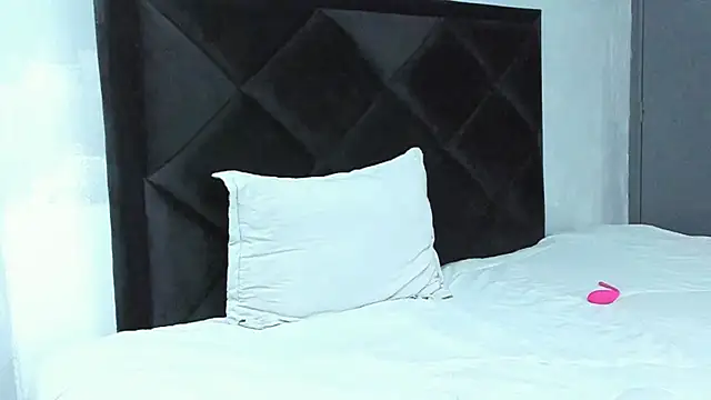 Dancelwashington online show from 02-09-25, 04:57