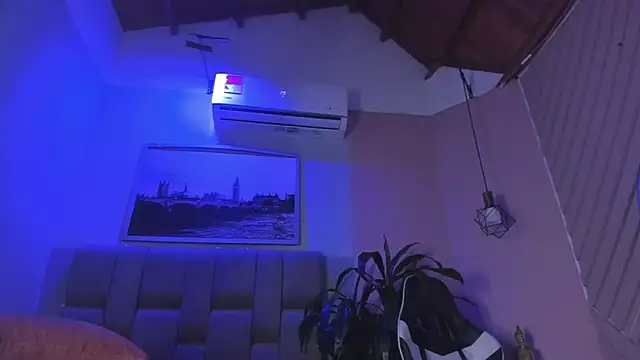 hottie mine  online show from 02-02-25, 01:45