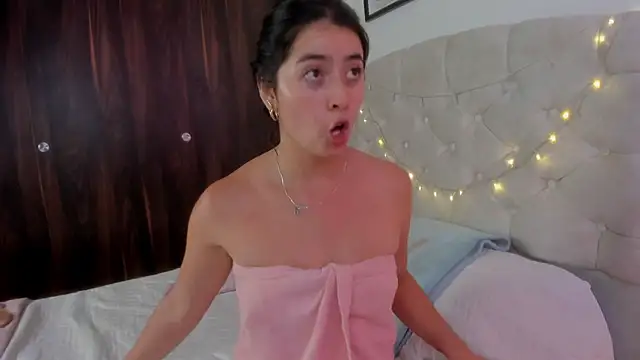 Snapshot of ChanellGV chatting on 02-06-25, 05:51 ChanellGV online show from 02-06-25, 05:51