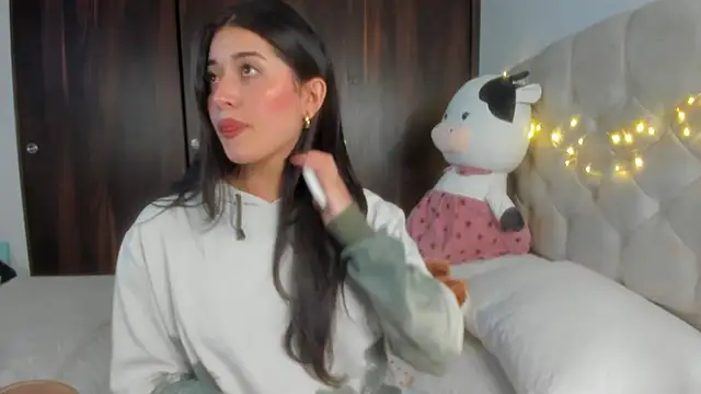 Snapshot of ChanellGV chatting on 03-21-25, 01:34 ChanellGV online show from 03-21-25, 01:34