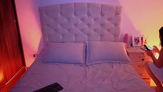 Snapshot of ChanellGV chatting on 10-11-25, 08:51 ChanellGV online show from 10-11-25, 08:51