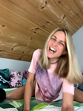 DanaeJustine online show from 09-25-25, 03:38