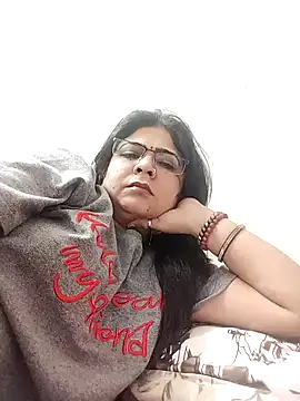 Snapshot of Husnpari20 chatting on 01-06-25, 06:10 Husnpari20 online show from 01-06-25, 06:10