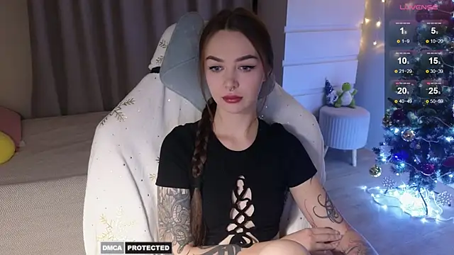 Snapshot of kate_leoo chatting on 12-16-24, 01:43 kate leoo online show from 12-16-24, 01:43