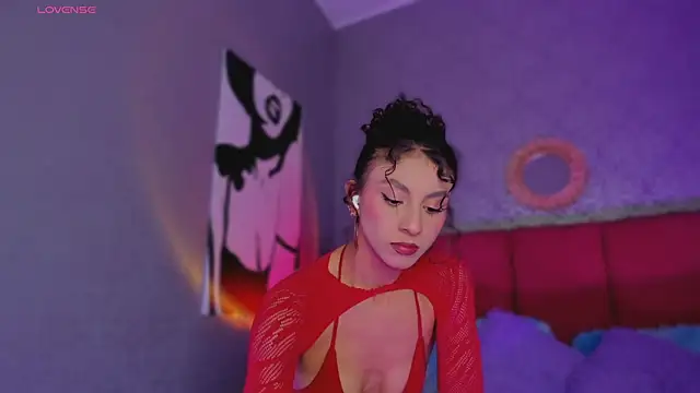 Snapshot of MiissCharlotte chatting on 11-13-25, 03:27 MiissCharlotte online show from 11-13-25, 03:27