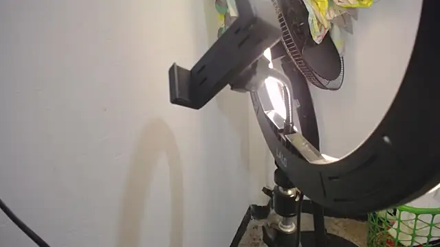 Snapshot of Stepmom_slut_50 chatting on 01-23-25, 10:33 Stepmom slut 50 online show from 01-23-25, 10:33