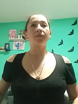 emilypoppy3 online show from 12-24-24, 07:11