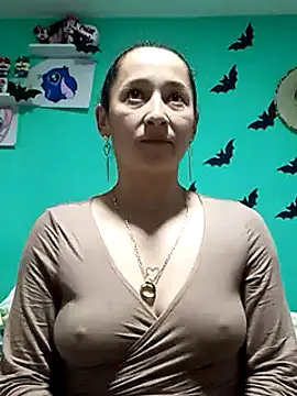 emilypoppy3 online show from 01-09-25, 08:11